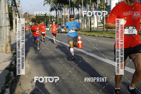 Buy your photos of the eventSantander Track & Field Run Series - Shopping Tambor on Fotop