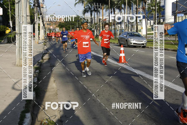 Buy your photos of the eventSantander Track & Field Run Series - Shopping Tambor on Fotop