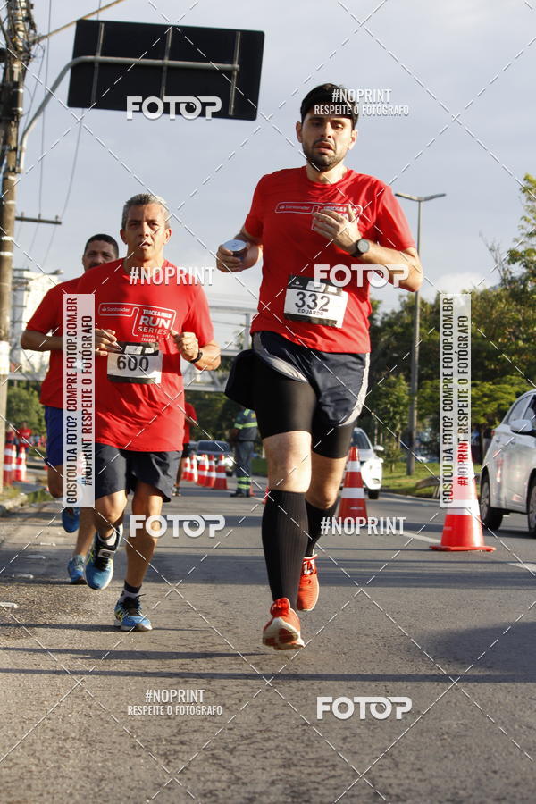 Buy your photos of the eventSantander Track & Field Run Series - Shopping Tambor on Fotop