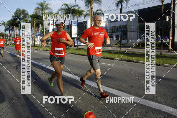 Buy your photos of the eventSantander Track & Field Run Series - Shopping Tambor on Fotop