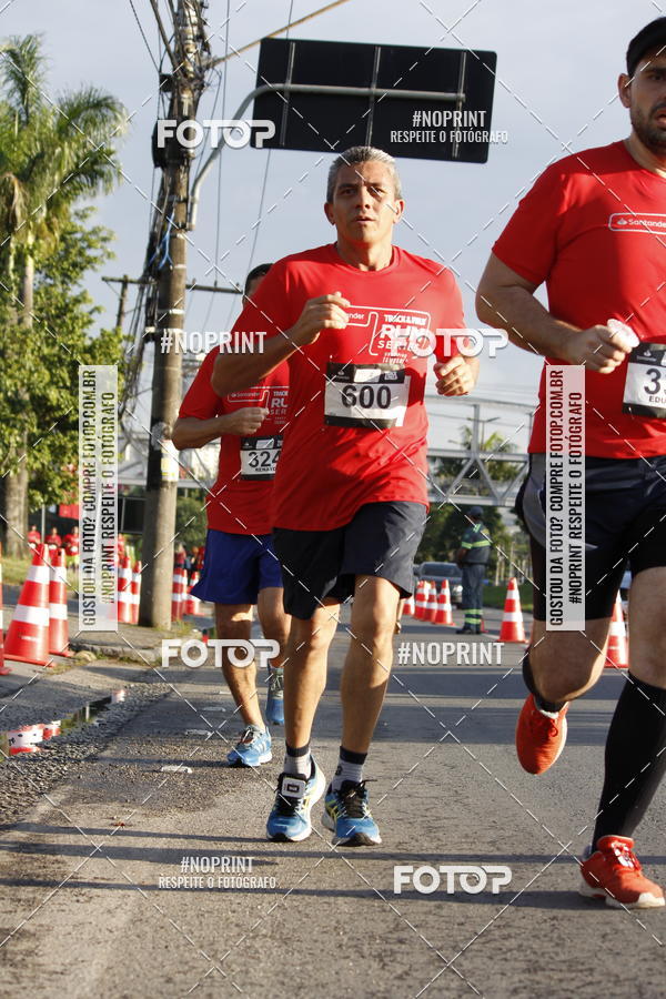 Buy your photos of the eventSantander Track & Field Run Series - Shopping Tambor on Fotop