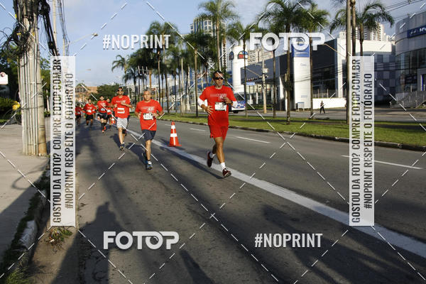 Buy your photos of the eventSantander Track & Field Run Series - Shopping Tambor on Fotop