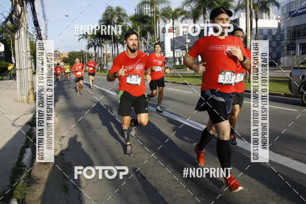 Buy your photos of the eventSantander Track & Field Run Series - Shopping Tambor on Fotop
