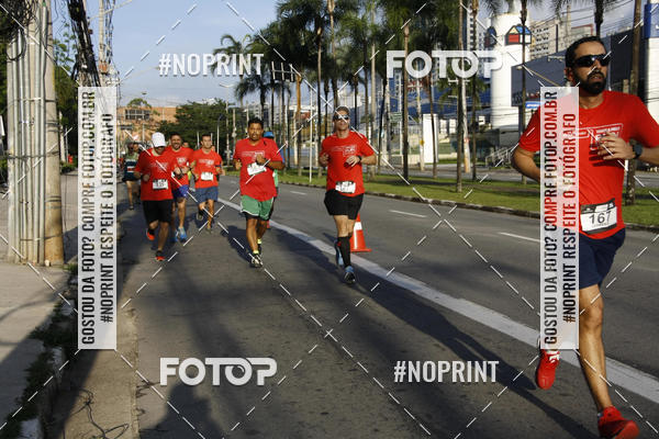 Buy your photos of the eventSantander Track & Field Run Series - Shopping Tambor on Fotop