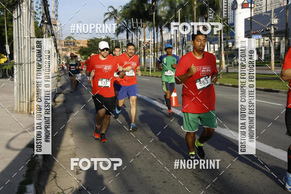 Buy your photos of the eventSantander Track & Field Run Series - Shopping Tambor on Fotop
