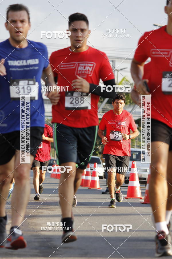 Buy your photos of the eventSantander Track & Field Run Series - Shopping Tambor on Fotop