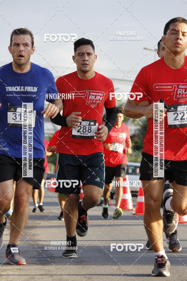 Buy your photos of the eventSantander Track & Field Run Series - Shopping Tambor on Fotop