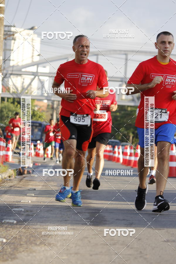 Buy your photos of the eventSantander Track & Field Run Series - Shopping Tambor on Fotop