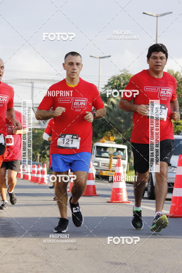 Buy your photos of the eventSantander Track & Field Run Series - Shopping Tambor on Fotop