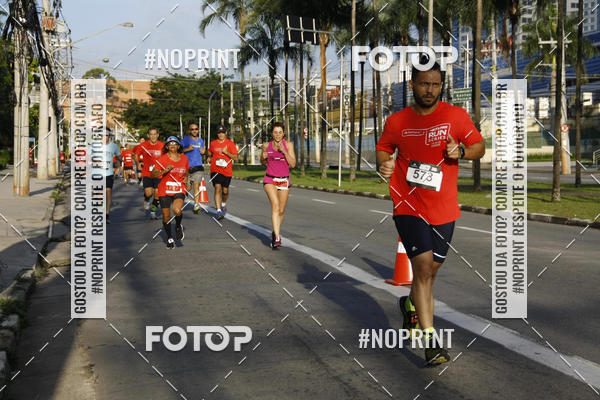 Buy your photos of the eventSantander Track & Field Run Series - Shopping Tambor on Fotop