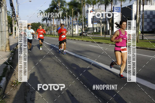 Buy your photos of the eventSantander Track & Field Run Series - Shopping Tambor on Fotop
