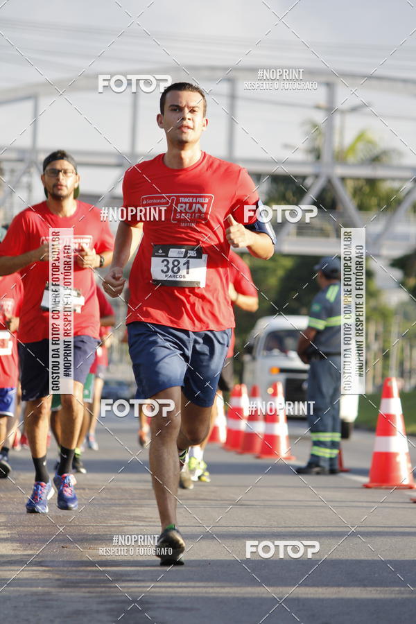 Buy your photos of the eventSantander Track & Field Run Series - Shopping Tambor on Fotop
