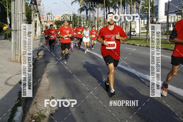 Buy your photos of the eventSantander Track & Field Run Series - Shopping Tambor on Fotop