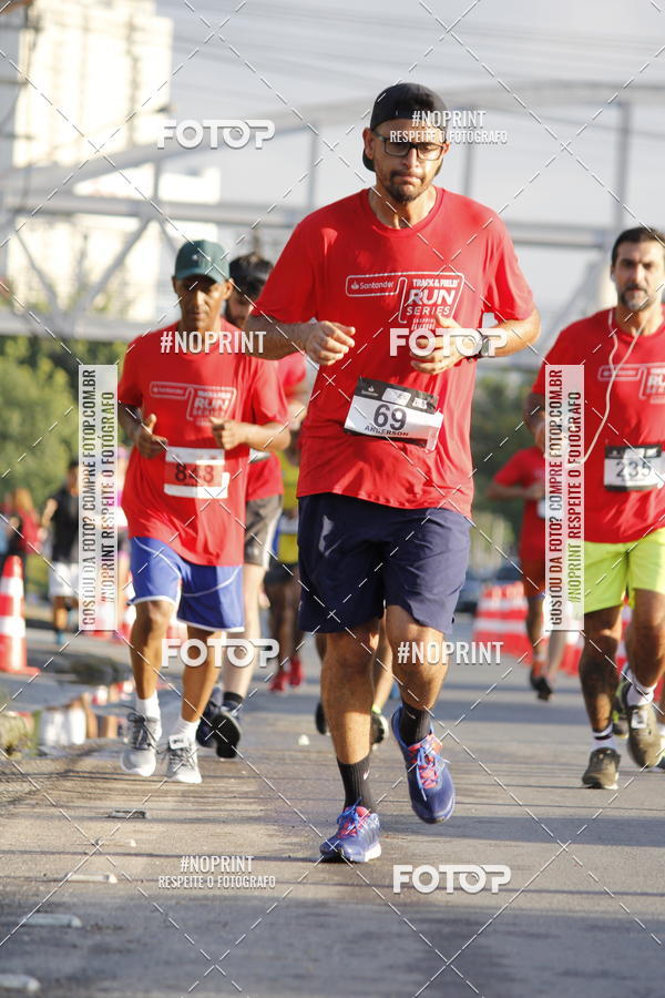 Buy your photos of the eventSantander Track & Field Run Series - Shopping Tambor on Fotop