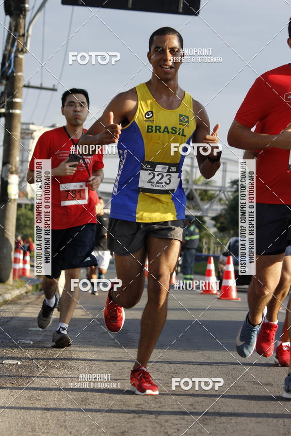 Buy your photos of the eventSantander Track & Field Run Series - Shopping Tambor on Fotop