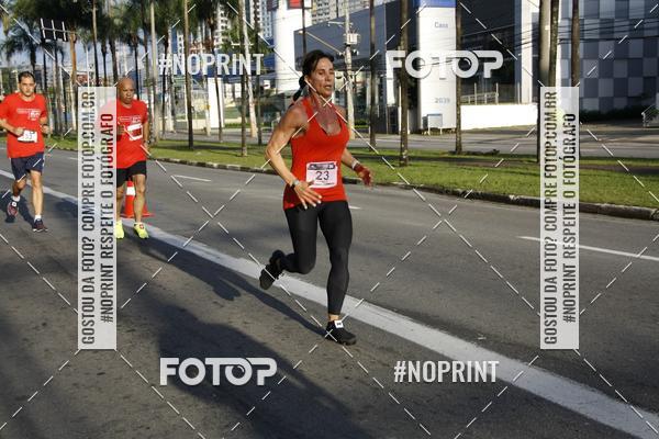 Buy your photos of the eventSantander Track & Field Run Series - Shopping Tambor on Fotop