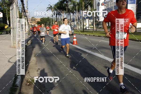 Buy your photos of the eventSantander Track & Field Run Series - Shopping Tambor on Fotop