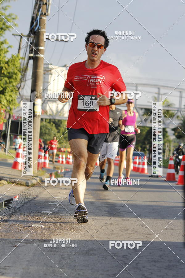 Buy your photos of the eventSantander Track & Field Run Series - Shopping Tambor on Fotop