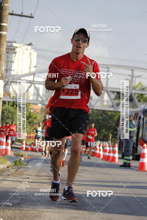 Buy your photos of the eventSantander Track & Field Run Series - Shopping Tambor on Fotop