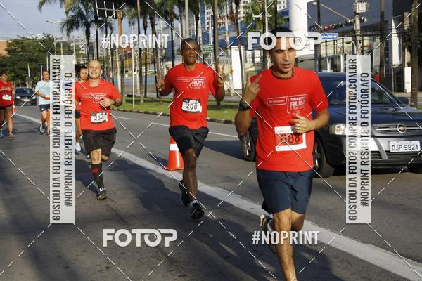 Buy your photos of the eventSantander Track & Field Run Series - Shopping Tambor on Fotop