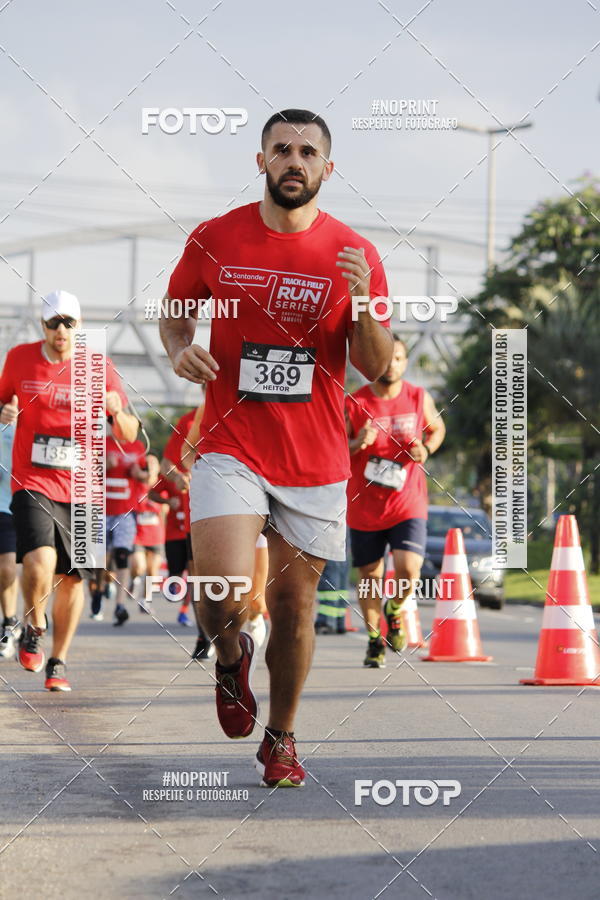 Buy your photos of the eventSantander Track & Field Run Series - Shopping Tambor on Fotop