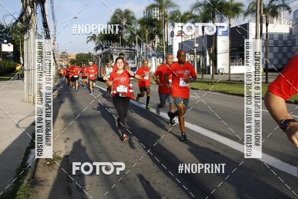 Buy your photos of the eventSantander Track & Field Run Series - Shopping Tambor on Fotop