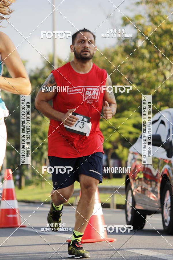 Buy your photos of the eventSantander Track & Field Run Series - Shopping Tambor on Fotop