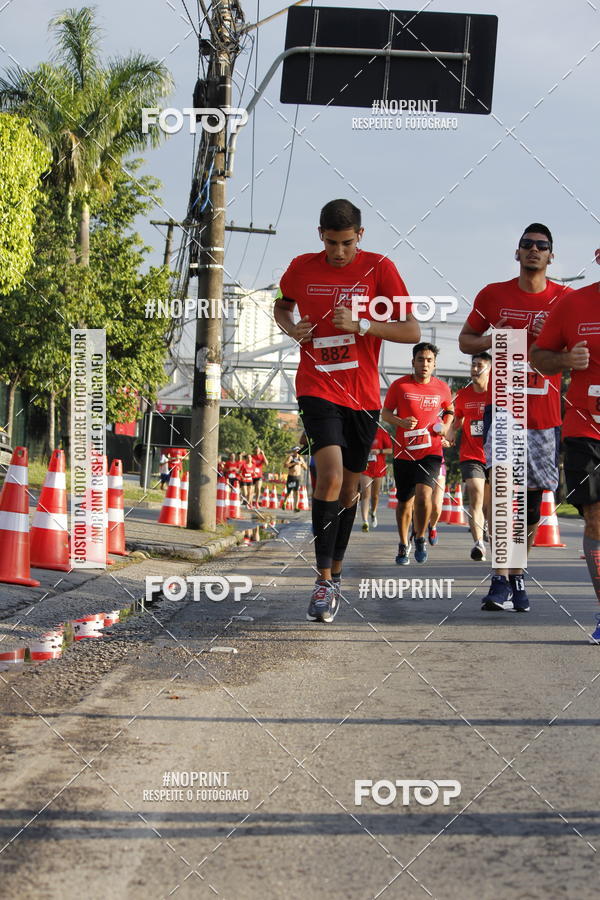 Buy your photos of the eventSantander Track & Field Run Series - Shopping Tambor on Fotop