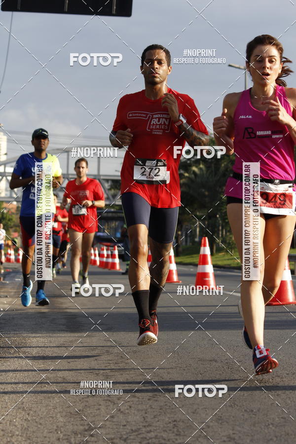 Buy your photos of the eventSantander Track & Field Run Series - Shopping Tambor on Fotop