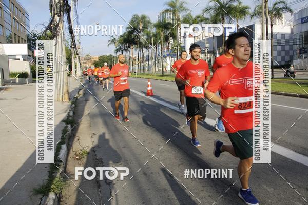 Buy your photos of the eventSantander Track & Field Run Series - Shopping Tambor on Fotop