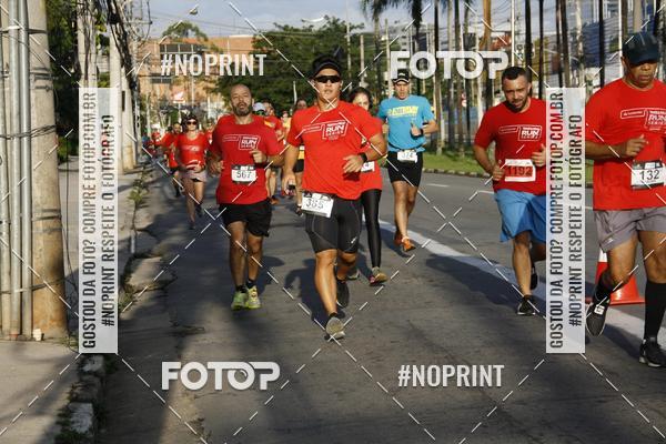 Buy your photos of the eventSantander Track & Field Run Series - Shopping Tambor on Fotop