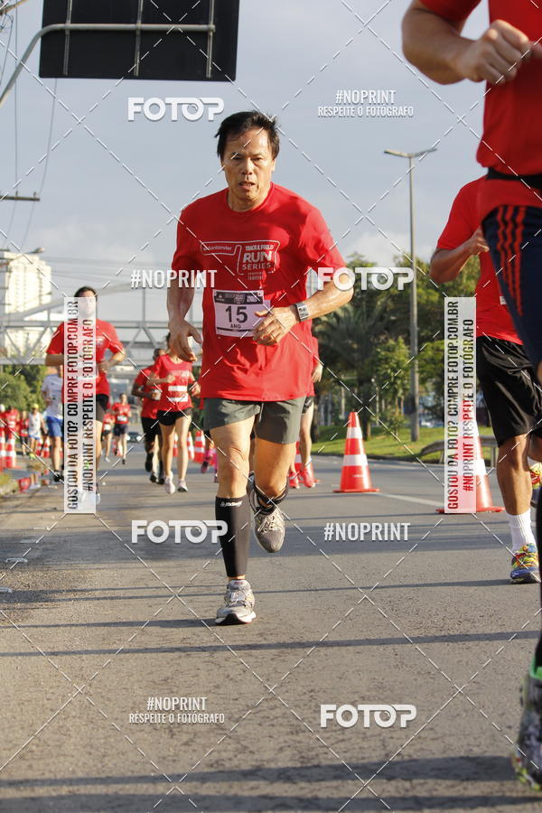 Buy your photos of the eventSantander Track & Field Run Series - Shopping Tambor on Fotop