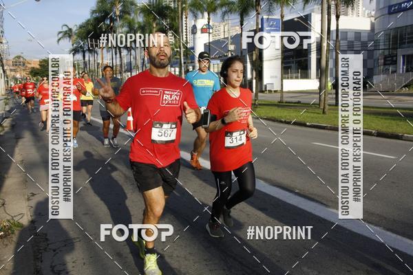 Buy your photos of the eventSantander Track & Field Run Series - Shopping Tambor on Fotop