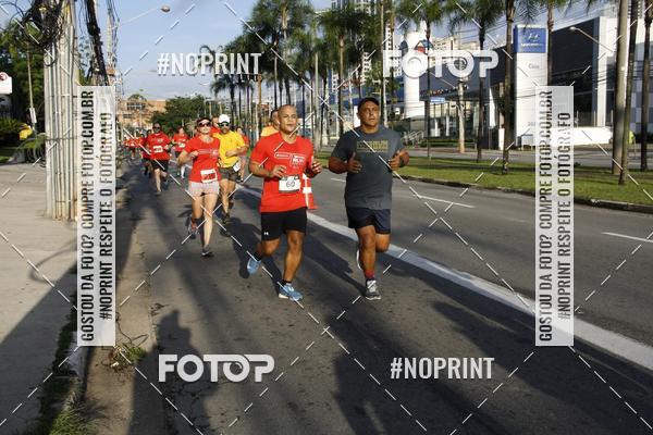 Buy your photos of the eventSantander Track & Field Run Series - Shopping Tambor on Fotop