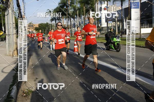 Buy your photos of the eventSantander Track & Field Run Series - Shopping Tambor on Fotop