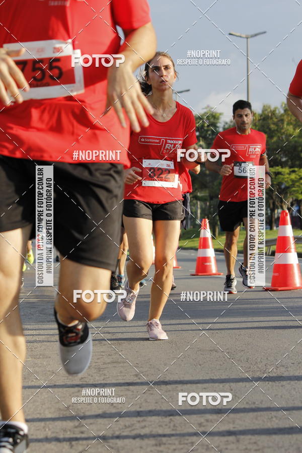 Buy your photos of the eventSantander Track & Field Run Series - Shopping Tambor on Fotop