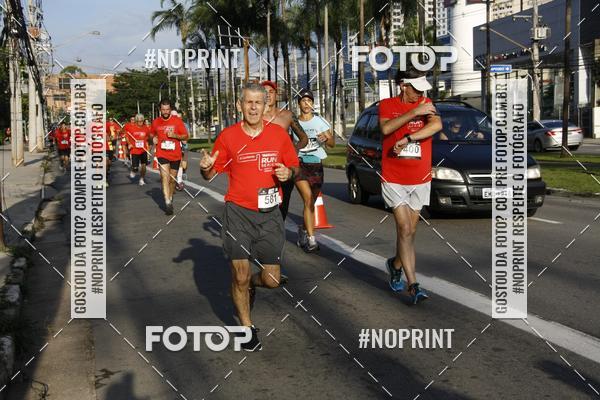 Buy your photos of the eventSantander Track & Field Run Series - Shopping Tambor on Fotop