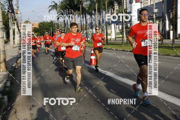 Buy your photos of the eventSantander Track & Field Run Series - Shopping Tambor on Fotop