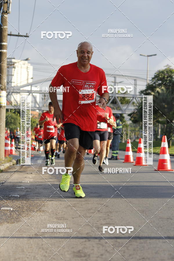 Buy your photos of the eventSantander Track & Field Run Series - Shopping Tambor on Fotop