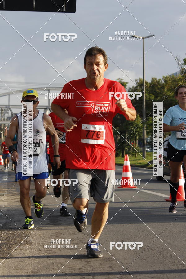 Buy your photos of the eventSantander Track & Field Run Series - Shopping Tambor on Fotop