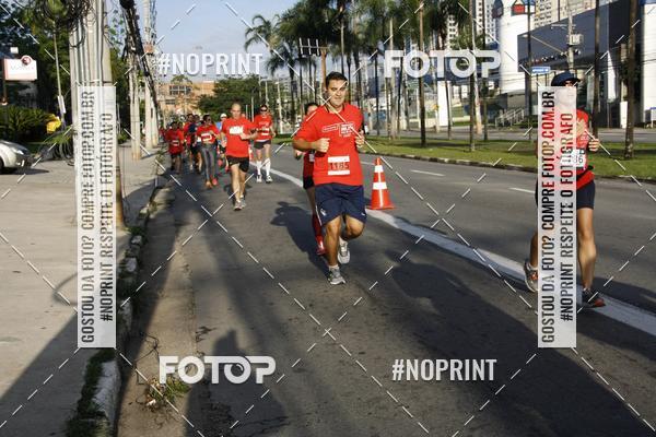 Buy your photos of the eventSantander Track & Field Run Series - Shopping Tambor on Fotop