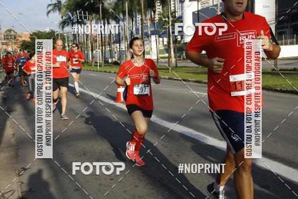 Buy your photos of the eventSantander Track & Field Run Series - Shopping Tambor on Fotop