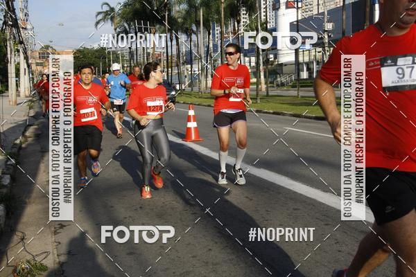 Buy your photos of the eventSantander Track & Field Run Series - Shopping Tambor on Fotop
