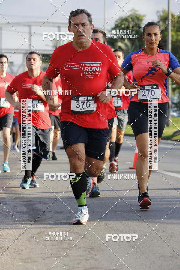 Buy your photos of the eventSantander Track & Field Run Series - Shopping Tambor on Fotop
