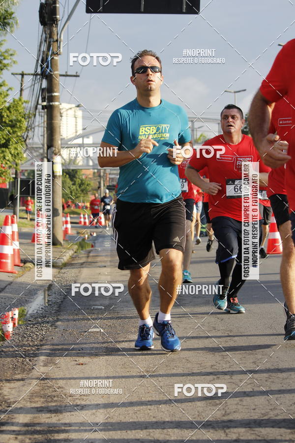 Buy your photos of the eventSantander Track & Field Run Series - Shopping Tambor on Fotop