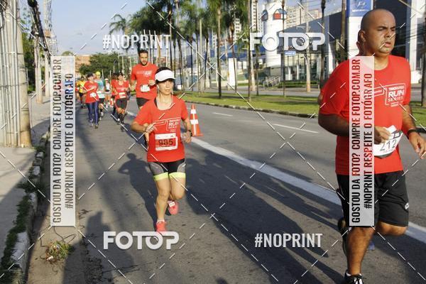 Buy your photos of the eventSantander Track & Field Run Series - Shopping Tambor on Fotop