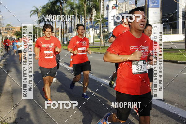 Buy your photos of the eventSantander Track & Field Run Series - Shopping Tambor on Fotop