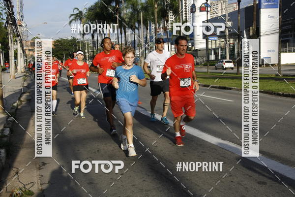 Buy your photos of the eventSantander Track & Field Run Series - Shopping Tambor on Fotop