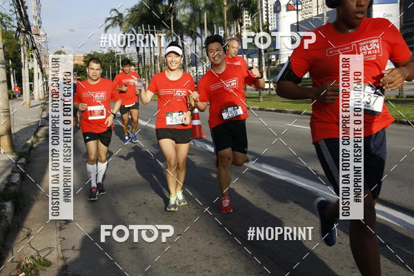 Buy your photos of the eventSantander Track & Field Run Series - Shopping Tambor on Fotop