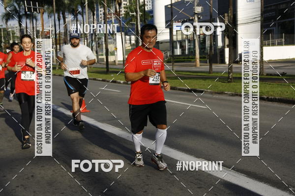 Buy your photos of the eventSantander Track & Field Run Series - Shopping Tambor on Fotop